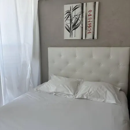 Studio Brown Heliopolis D 29 By Agn - Luxe - 2 Personnes 아파트 *